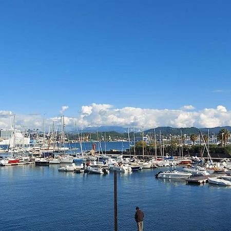 Elegante Appartamento La Spezia Centro ภายนอก รูปภาพ